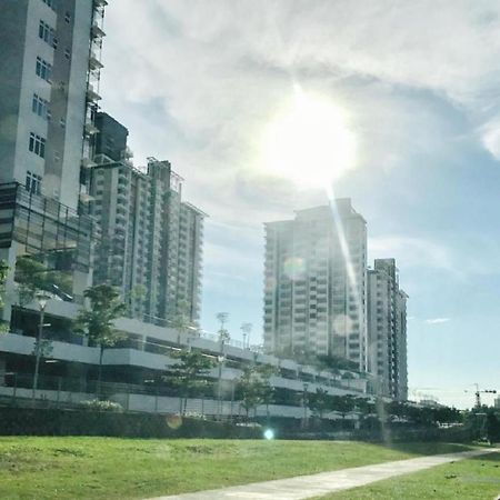 Putrajaya Dwiputra 6 Plus 1 Pax Blissful Fully Air-Con Suite Exteriör bild