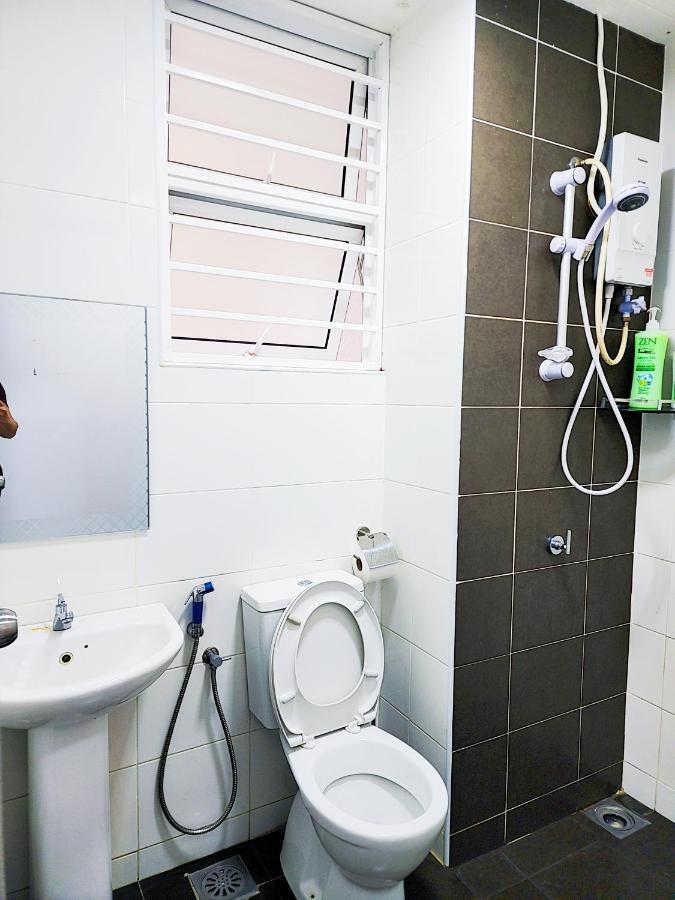 Putrajaya Dwiputra 6 Plus 1 Pax Blissful Fully Air-Con Suite Exteriör bild