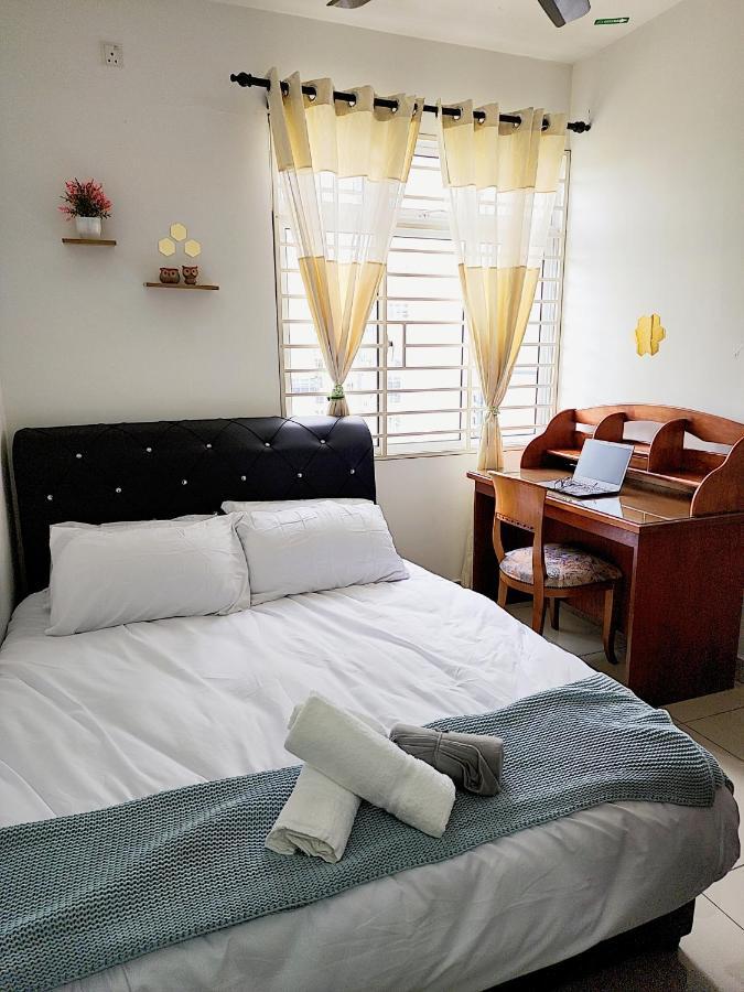 Putrajaya Dwiputra 6 Plus 1 Pax Blissful Fully Air-Con Suite Exteriör bild